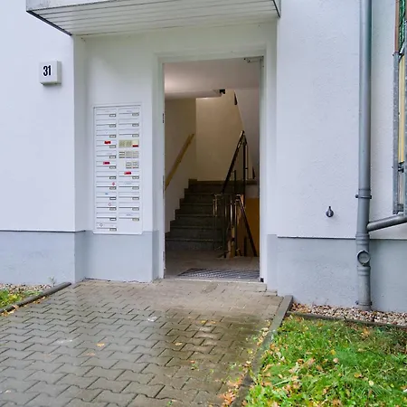 Edler Wohnraum Design-apartment Mit Bora-kueche, Balkon, Boxspringbett, Delonghi-kaffeevollautomat, Lift, Parkplatz & Wlan 280 Mbps Lejlighed *