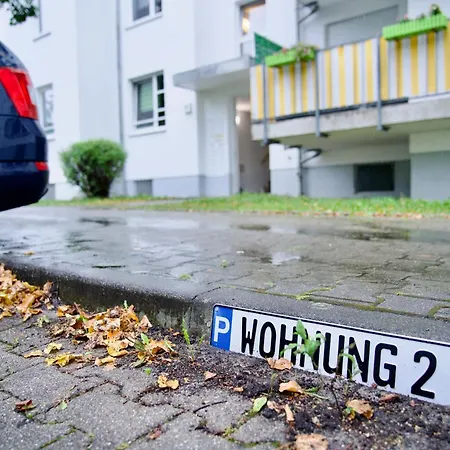 Edler Wohnraum Luxurioeses Mit Balkon, Boxspringbett, Kaffeevollautomat, Lift & Parkplatz