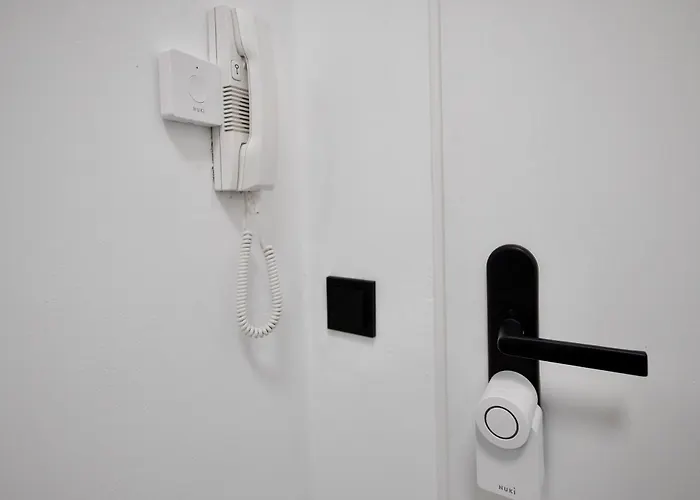 شقة Edler Wohnraum Luxurioeses Mit Balkon, Boxspringbett, Kaffeevollautomat, Lift & Parkplatz *