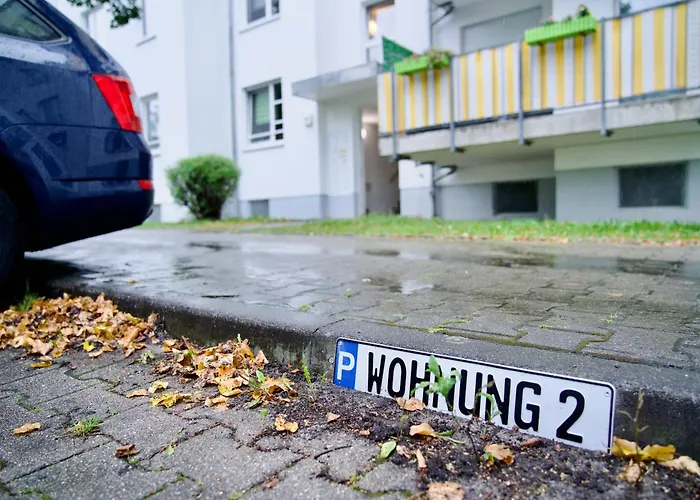 Edler Wohnraum Luxurioeses Mit Balkon, Boxspringbett, Kaffeevollautomat, Lift & Parkplatz