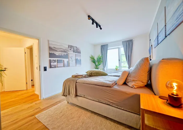 شقة Edler Wohnraum Luxurioeses Mit Balkon, Boxspringbett, Kaffeevollautomat, Lift & Parkplatz شيمنيتز