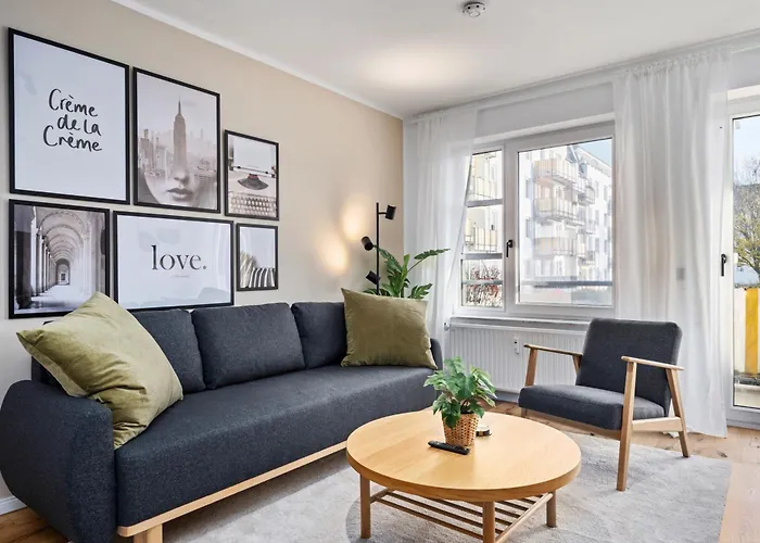 Edler Wohnraum Luxurioeses Mit Balkon, Boxspringbett, Kaffeevollautomat, Lift & Parkplatz شقة *