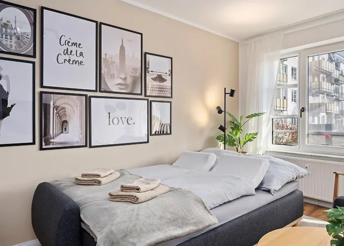 شقة Edler Wohnraum Luxurioeses Mit Balkon, Boxspringbett, Kaffeevollautomat, Lift & Parkplatz شيمنيتز